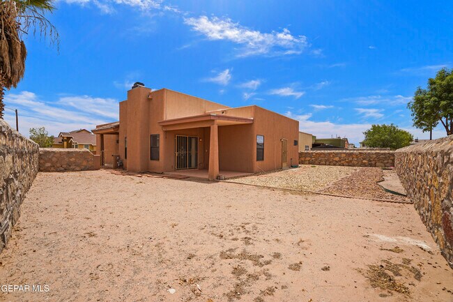 Building Photo - 3313 Tierra Espada Dr