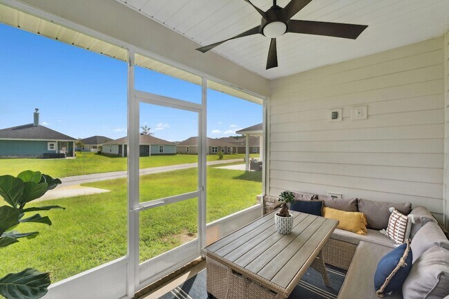 Building Photo - 585 Riverwalk Cir