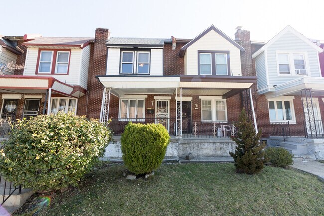 Building Photo - ??? UPDATED 3 BEDROOMS AND 1.5 BATHS HOME LOCATED IN WEST OAK LANE ???