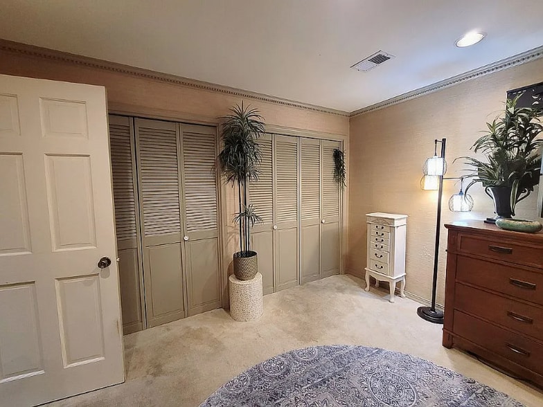 Building Photo - 2533 Mark Ln