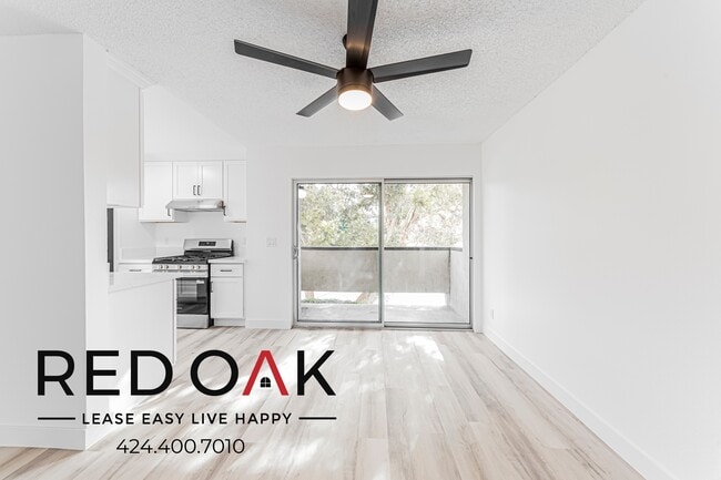 Building Photo - 9809 Regent St