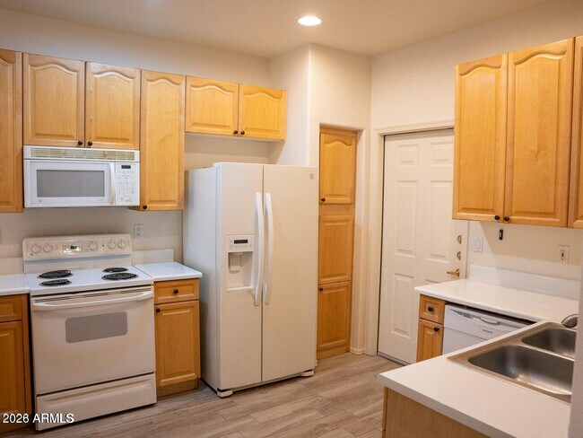 Building Photo - 4200 N 82nd St