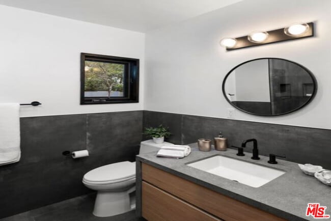 Building Photo - 3936 Farley Ct