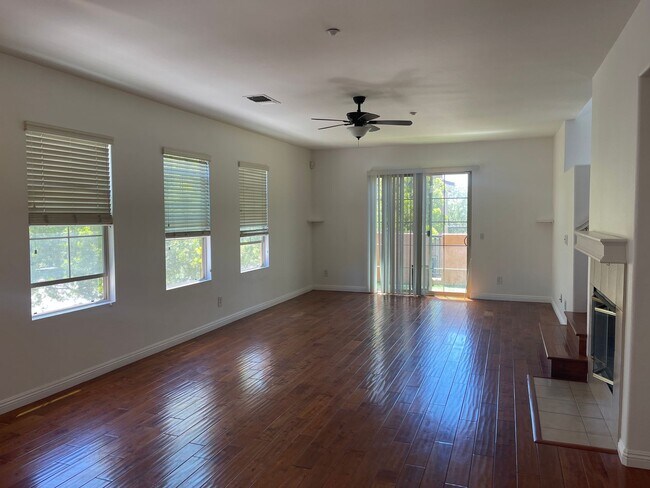 Building Photo - 2207 Huntington Point Rd