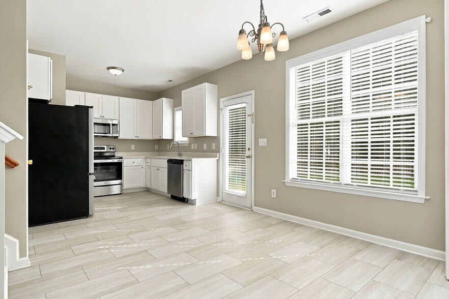 Building Photo - 224 Stansbury Ln