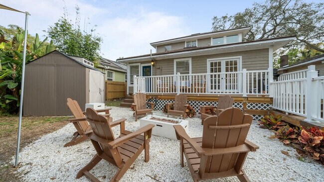 Building Photo - 307 W Haya St