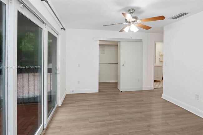 Building Photo - 3030 Bird Ave