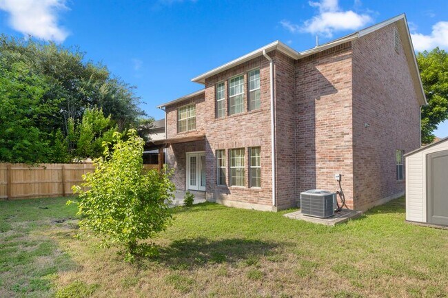 Building Photo - 300 Emerald Fields Ln