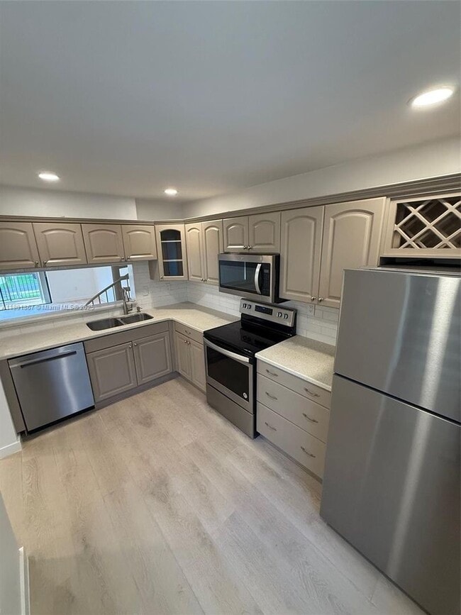 Building Photo - 13004 SW 88th Terrace S