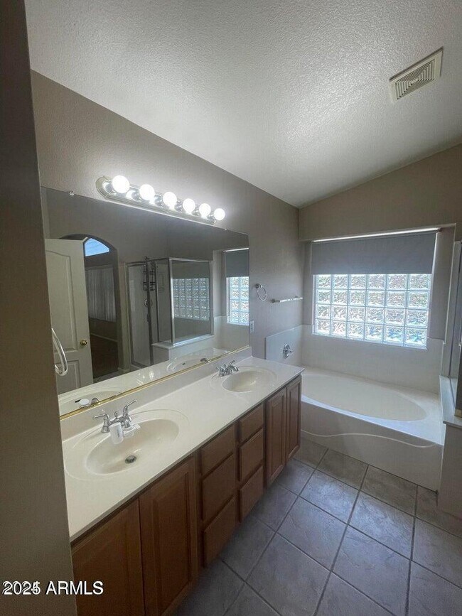 Building Photo - 17408 N Cassi Dr
