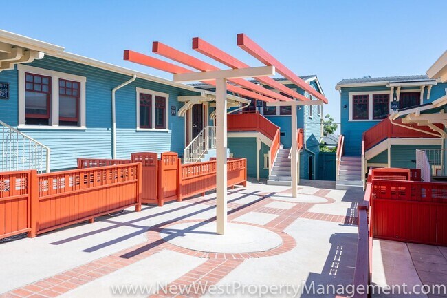 Building Photo - Charming Sherman Heights 2-Bedroom, Available Now!