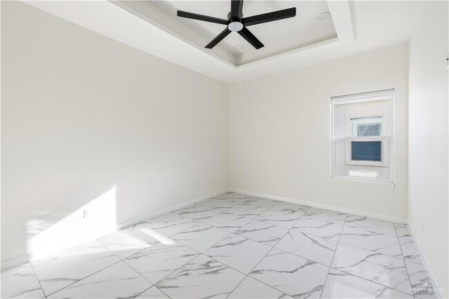 Building Photo - 21 N Abesam Ave