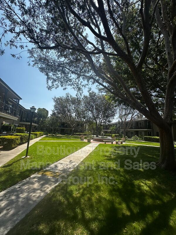 Building Photo - 660 S Glassell St