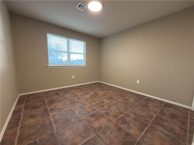 Building Photo - 806 N 30th St