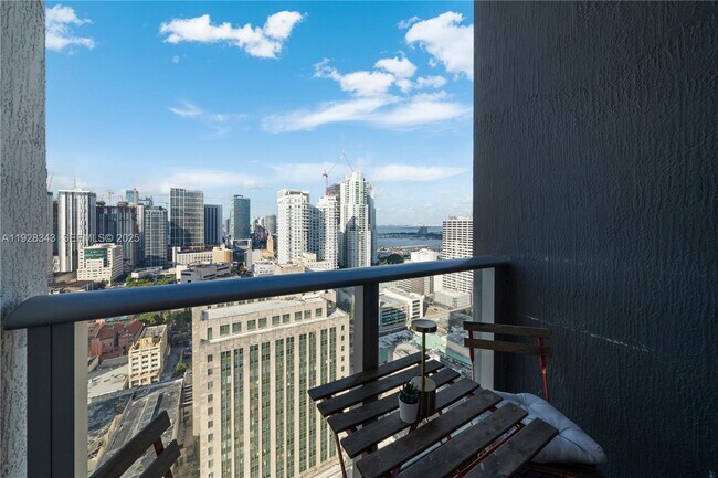 Building Photo - 151 SE 1st St