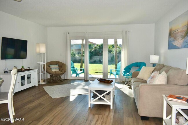 Building Photo - Furnished Townhome In Ponce Inlet!