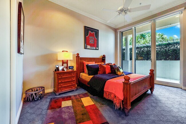 Building Photo - 13611 Deering Bay Dr