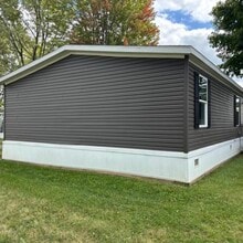 Building Photo - 2800 W Memorial Dr