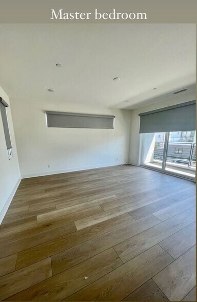 Building Photo - 2167 Flight Wy