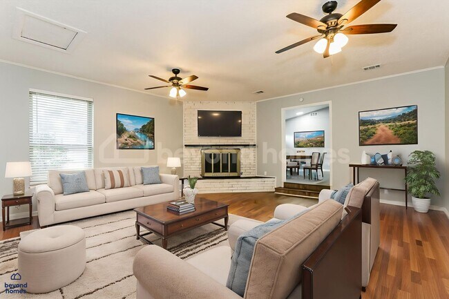 Building Photo - MOVE-IN READY! Great 3 Bed, 2 Bath Home in Sherwood