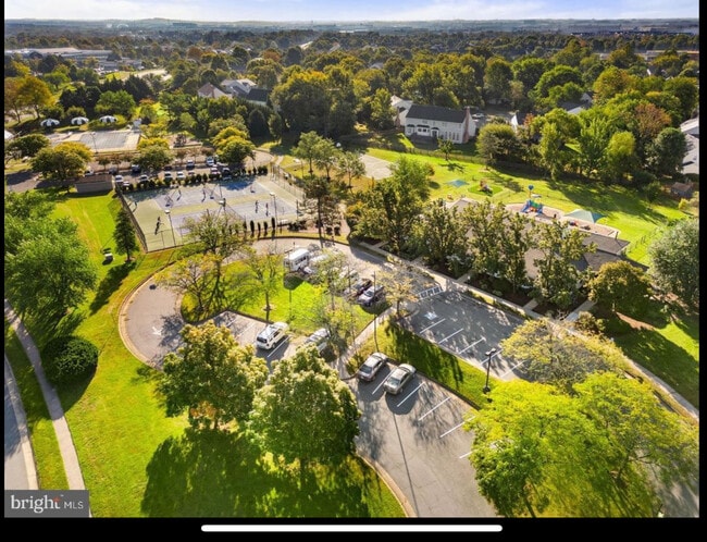 Building Photo - 21111 Deep Furrow Ct