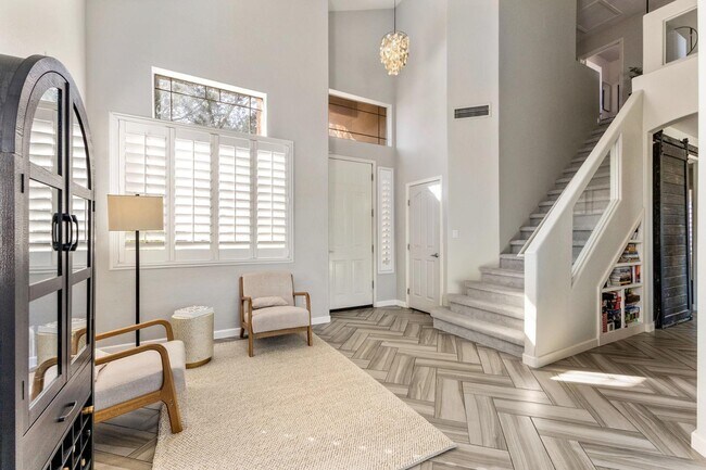 Building Photo - 10340 E Caribbean Ln