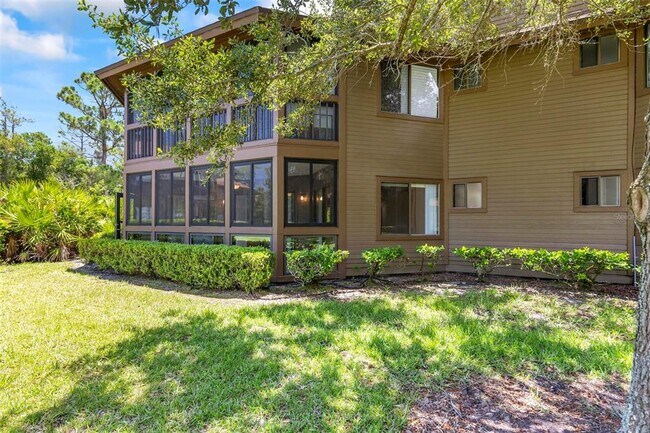 Building Photo - 41 Hembury Ln