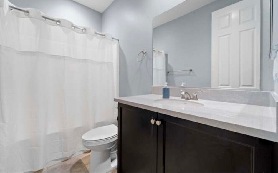 Building Photo - 44060 Buckeye Ct