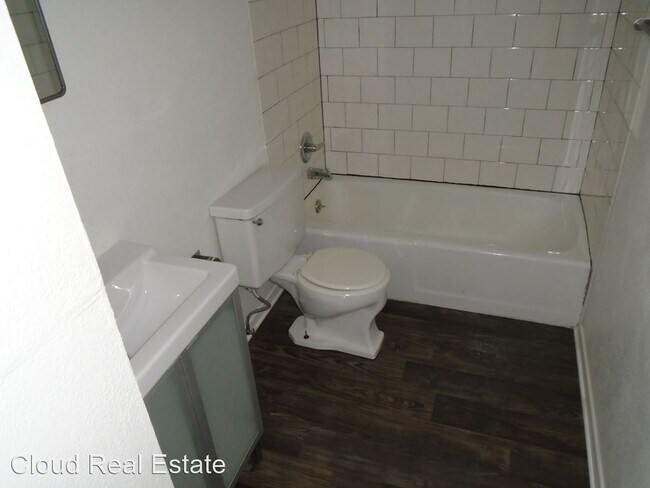 Building Photo - 901 Harley Dr