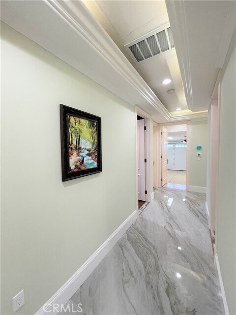 Building Photo - 10 Sweetbay Rd