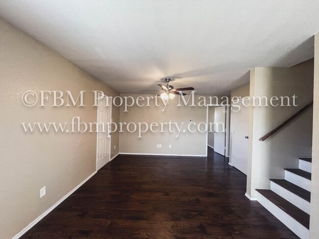 Building Photo - 400 Kings Way Dr