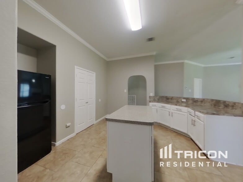 Building Photo - 21478 Olympic Forest Dr