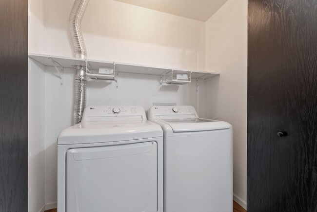 Building Photo - 2241 10th St