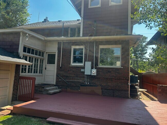Building Photo - 309 E Florida Ave