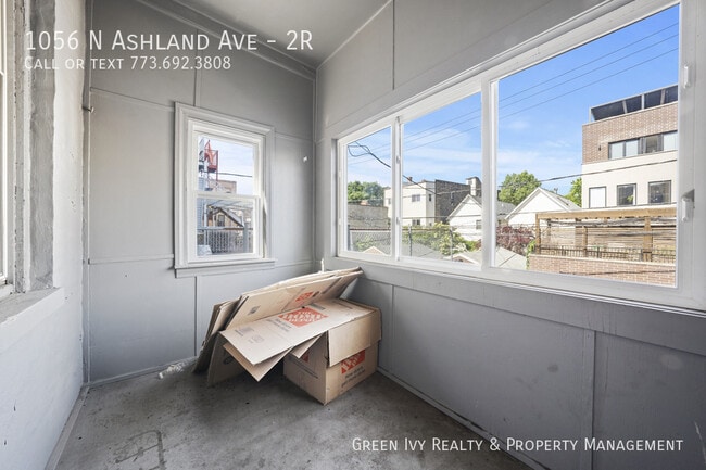 Building Photo - 1056 N Ashland Ave
