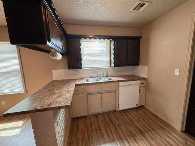 Building Photo - All brand new inside! A true 4 bedroom in Moore Schools, no carpet, All luxury vinyl plank!