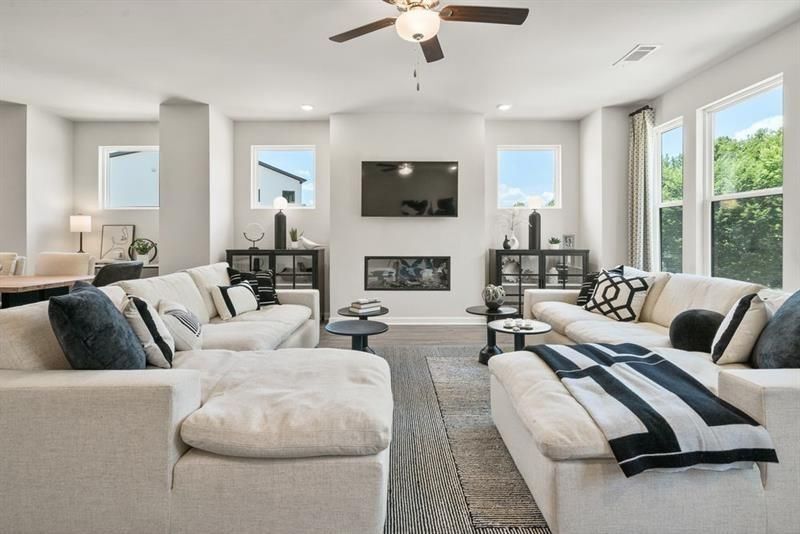 Building Photo - 406 Nix Ln