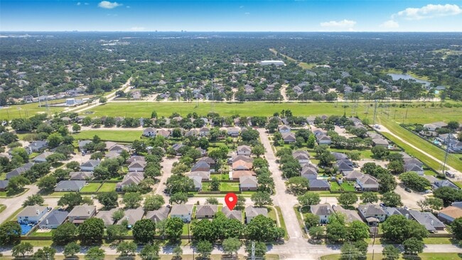 Building Photo - 16134 Coleburn Dr
