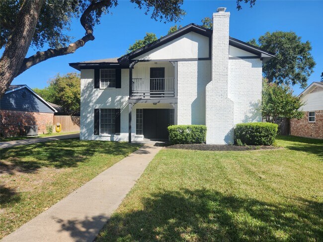 Primary Photo - 22210 Provincial Blvd