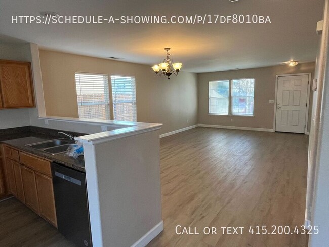 Building Photo - Stunning 3-Bedroom Home in Merced!!