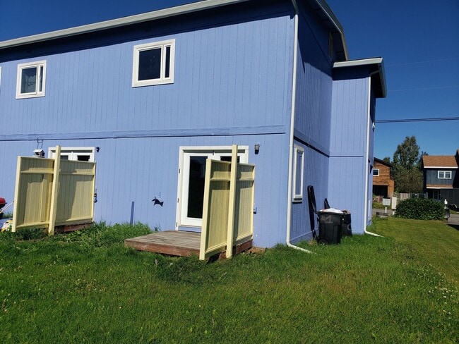 Building Photo - 1215 28th Ave