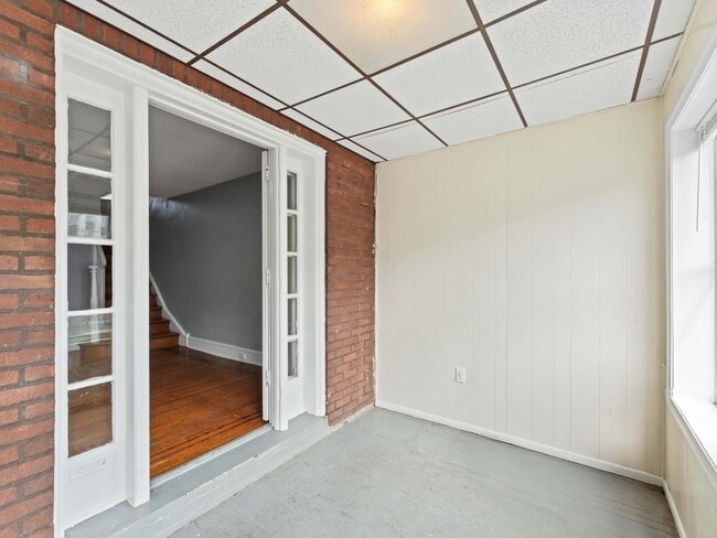 Building Photo - 5516 Westford Rd