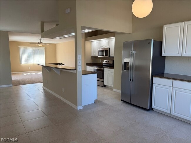 Building Photo - 414 SE 7th St