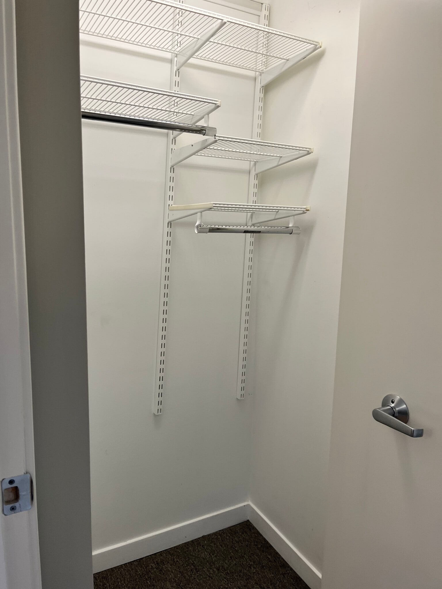 master closet 2 - 170 N Northwest Hwy