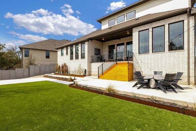 Building Photo - 325 Cumberland Cv