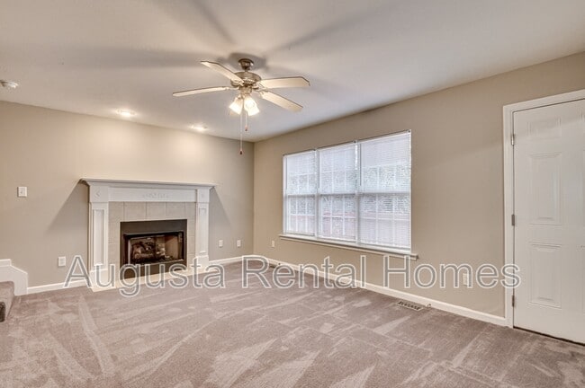 Building Photo - 4866 Orchard Hill Dr