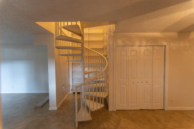 Building Photo - 2060 SW 90th Ave