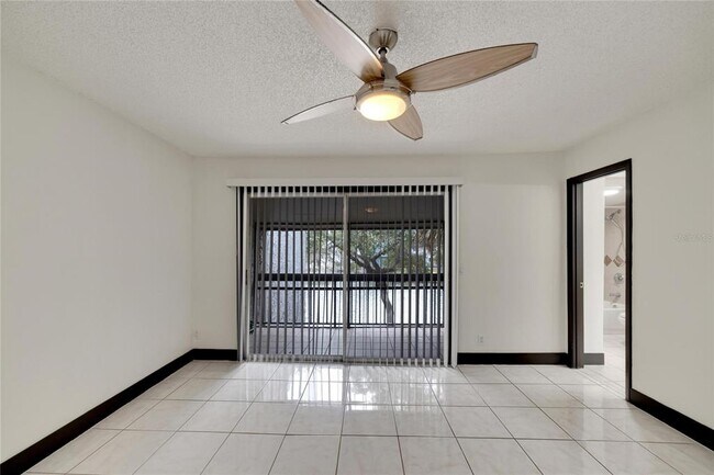 Building Photo - 6301 Newtown Cir