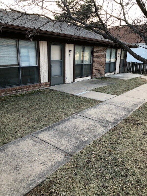 Building Photo - Birchwood Apartments