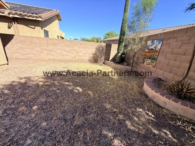 Building Photo - Three Bedroom  Home in Continental Reserves